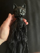 Load image into Gallery viewer, Kitty Poppet