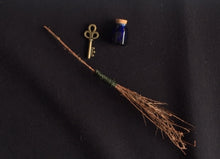 Load image into Gallery viewer, Hedge Witch Bridgette