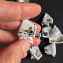 Load image into Gallery viewer, Pining