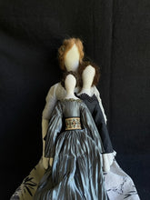 Load image into Gallery viewer, Medium Sized Poppet Commission Downpayment