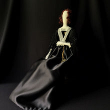 Load image into Gallery viewer, Pining