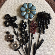 Load image into Gallery viewer, Bouquet Embroidery