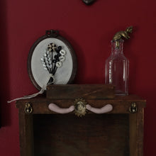 Load image into Gallery viewer, Bouquet Embroidery