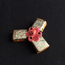 Load image into Gallery viewer, Antique Floating Candles in Paper Box