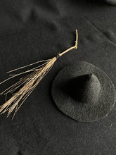 Load image into Gallery viewer, Hedge Witch Lina