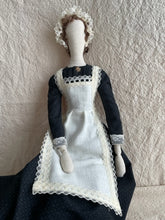 Load image into Gallery viewer, Maria Poppet