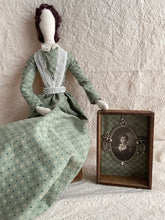 Load image into Gallery viewer, Penelope Poppet