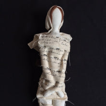 Load image into Gallery viewer, Shrouded Poppet Amelie