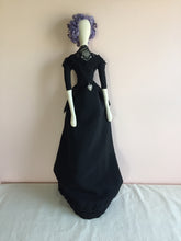 Load image into Gallery viewer, Large Poppet Commission Downpayment