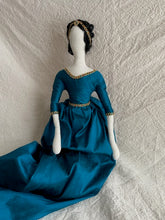 Load image into Gallery viewer, Minnie Poppet