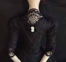 Load image into Gallery viewer, Large Poppet Commission Downpayment