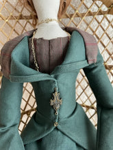 Load image into Gallery viewer, Sarabelle Poppet