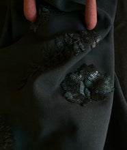 Load image into Gallery viewer, Sethe