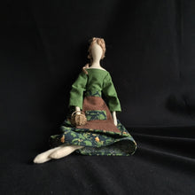 Load image into Gallery viewer, Hedge Witch Thora