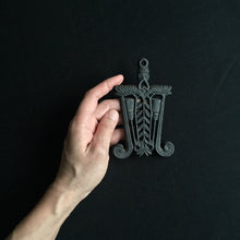 Load image into Gallery viewer, Wilton Cast Iron Trivet
