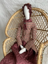 Load image into Gallery viewer, Wilhelmina Poppet